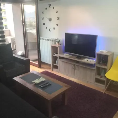 Apartman 2101 *